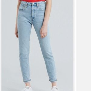 Levi’s Wedgie Fit Jeans Size 27